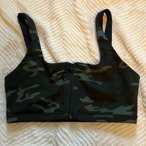 Women’s Good American zip up sports bra